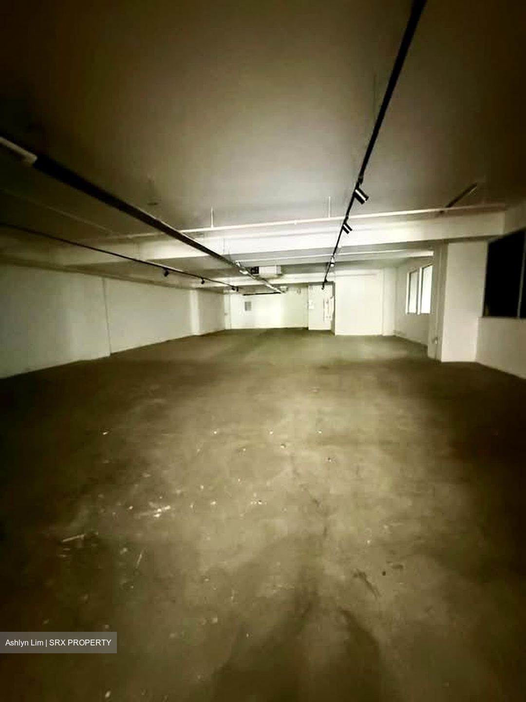 Techlink (D14), Warehouse #570937391